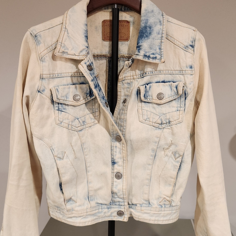 Bleach Washed Denim Jacket - Picture 4 of 8